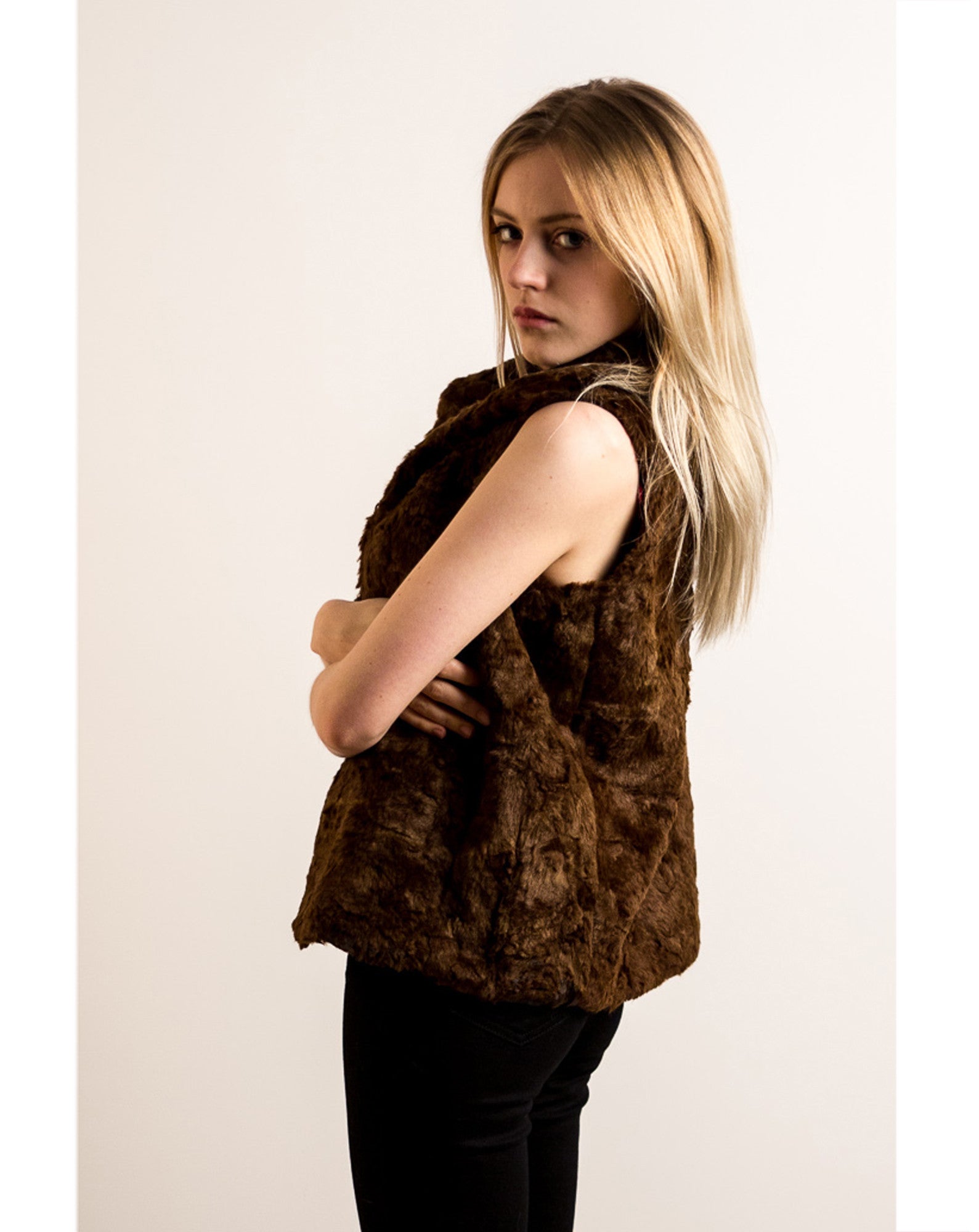 Olivia Row™ | Brown Faux Fur Gilet
