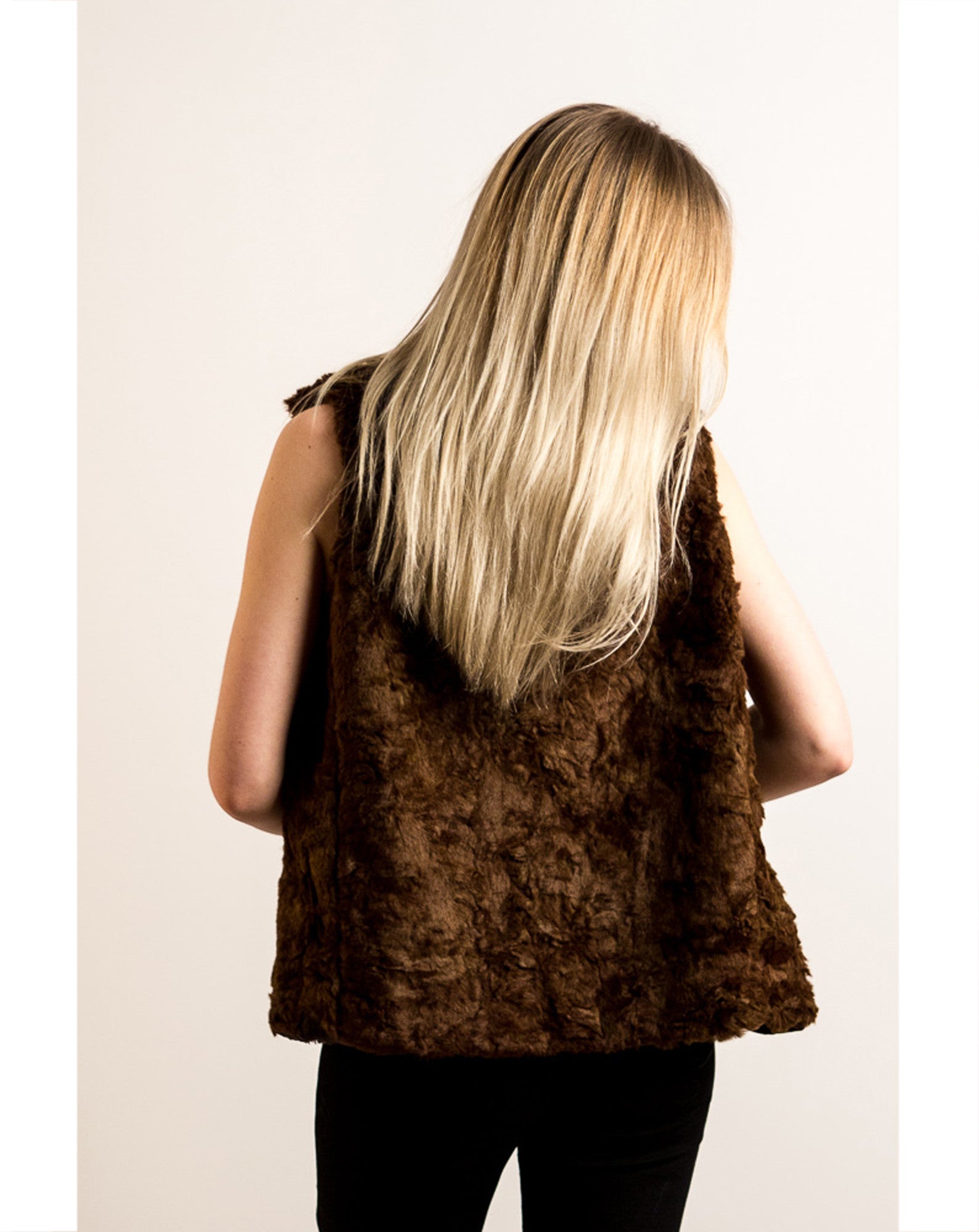 Olivia Row™ | Brown Faux Fur Gilet