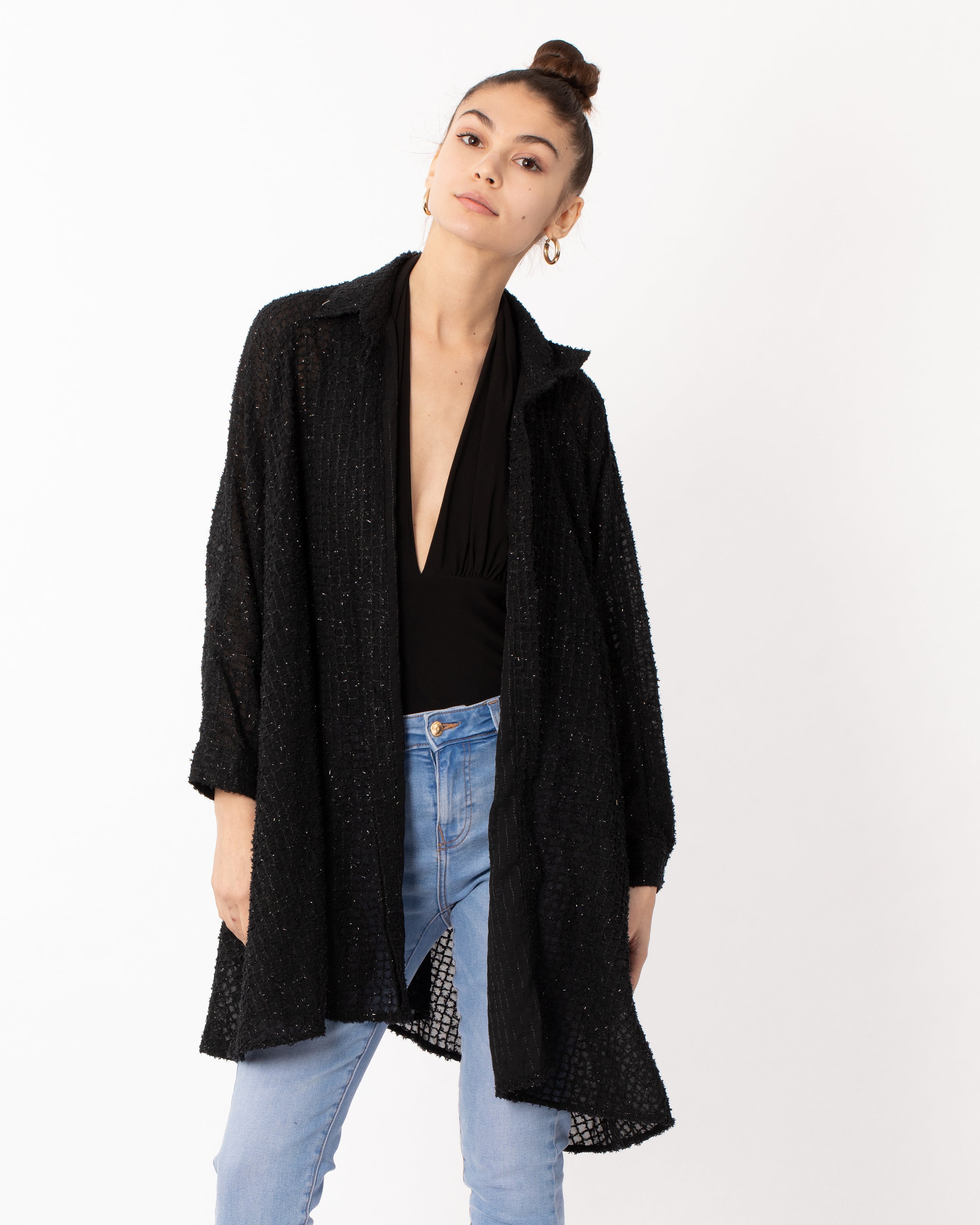 Olivia Row™ | Oversized shirt dress in black with shimmy hues fabric design