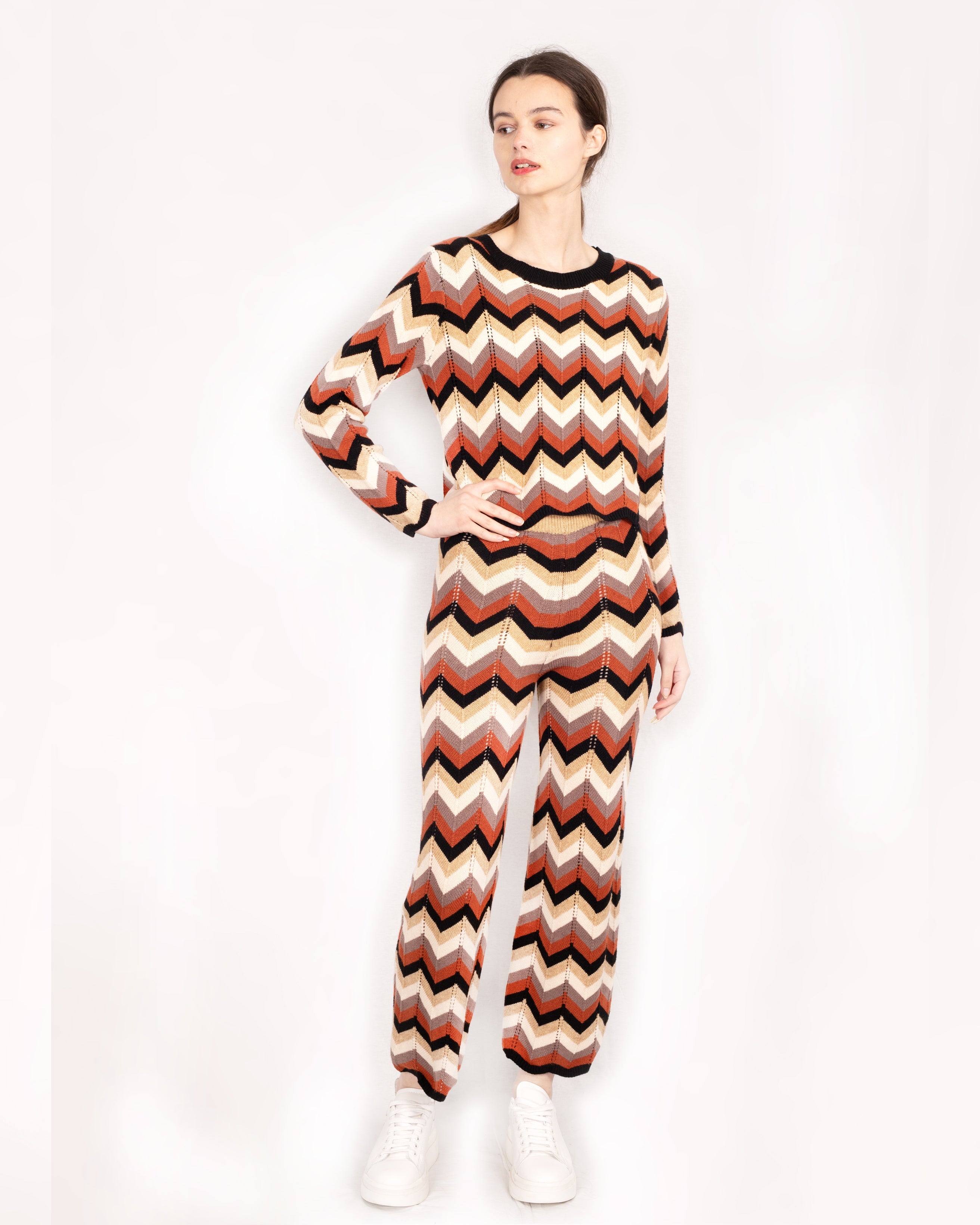 Olivia Row™ | Zig Zag Print crop top and trousers tracksuits