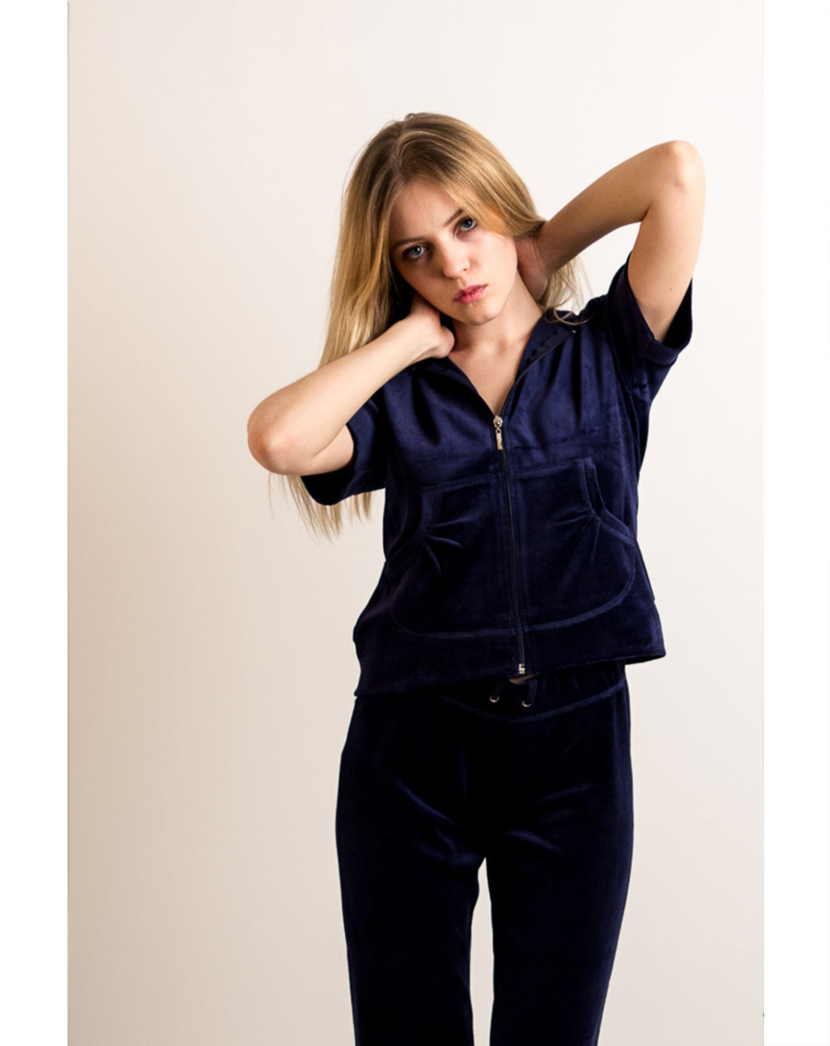 Olivia Row™ | Velour Tracksuits with short sleeves (NAVY)