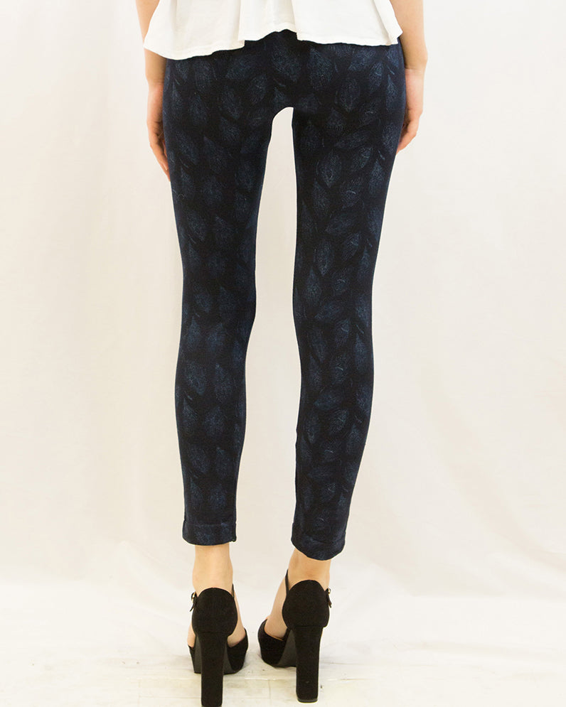 Olivia Row™ | Blue leopard feather print fleece leggings