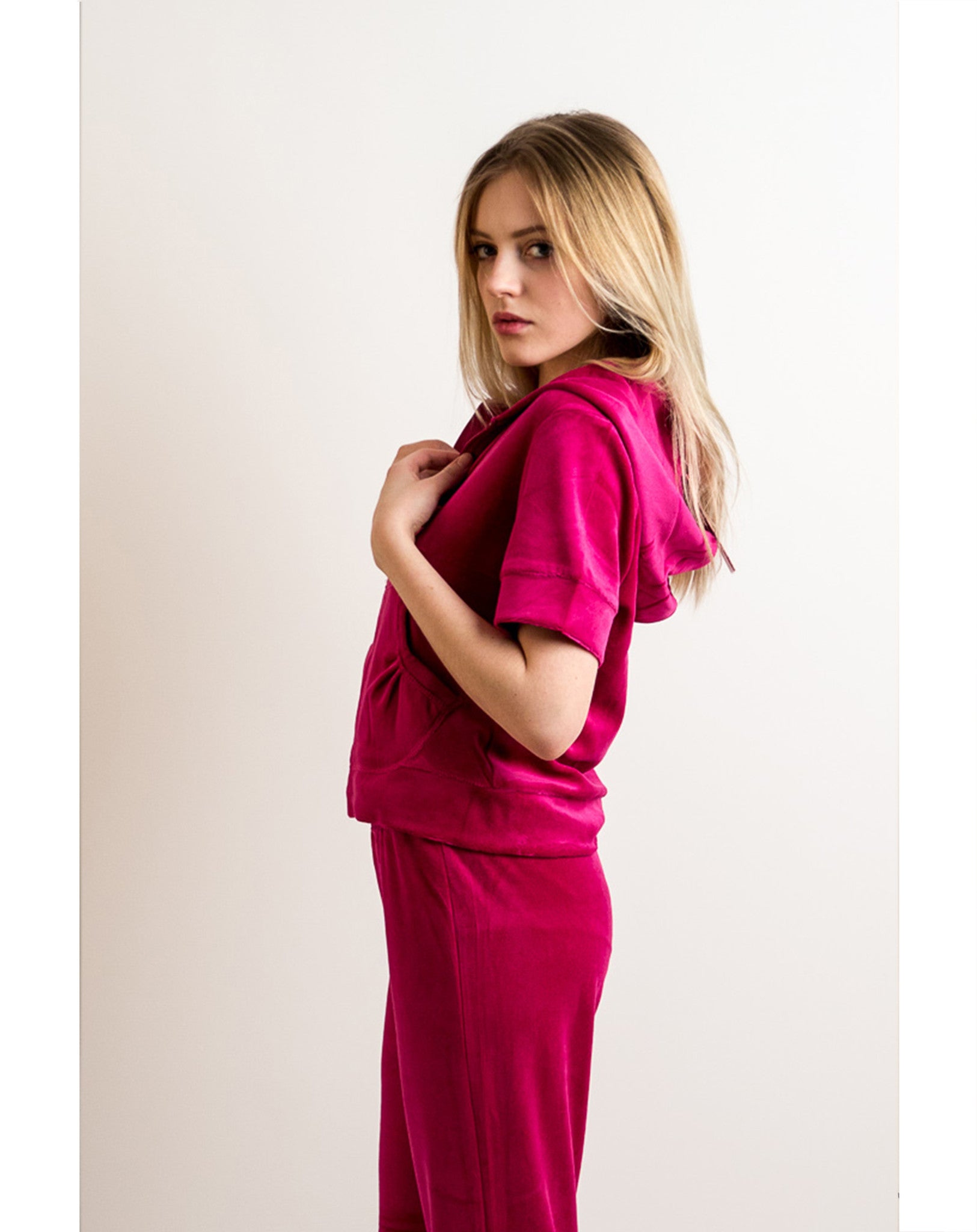 Olivia Row™ | Velour Tracksuits with short sleeves (HOT PINK)