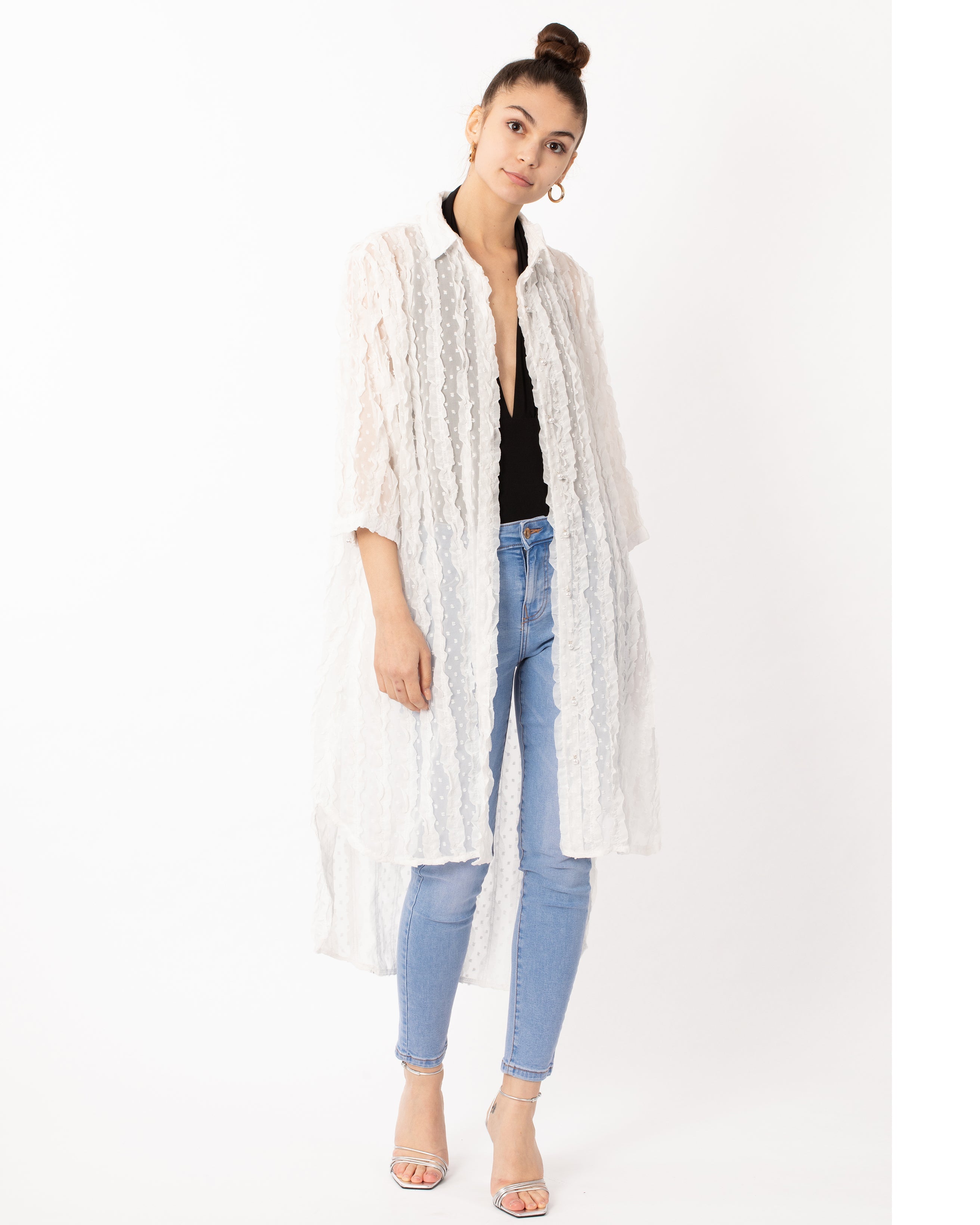 Olivia Row™ | Oversized shirt dress in white with chiffon ruffle stripe design