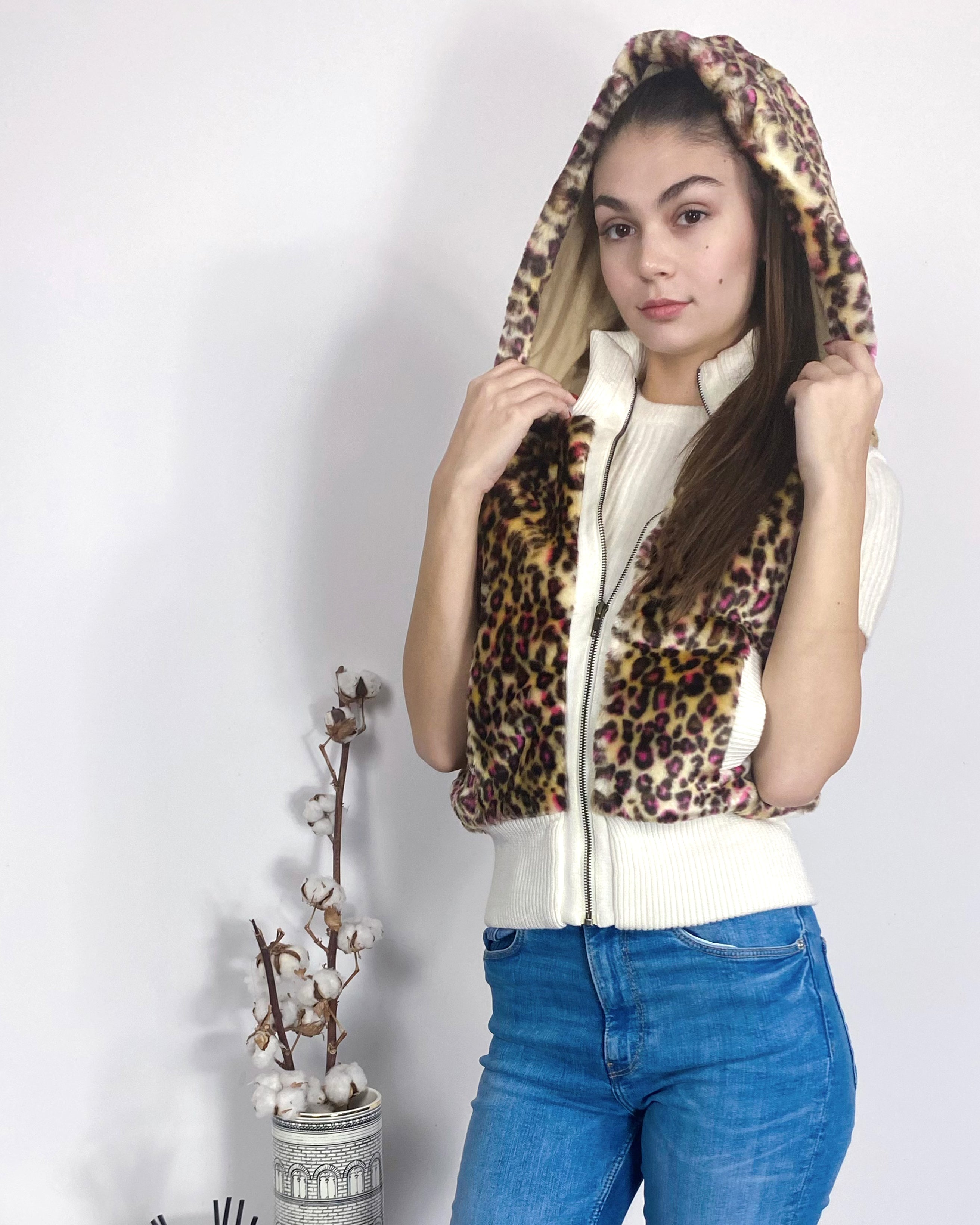 Olivia Row™ | Fuax Fur Short Gilet with removeable hoody in pink