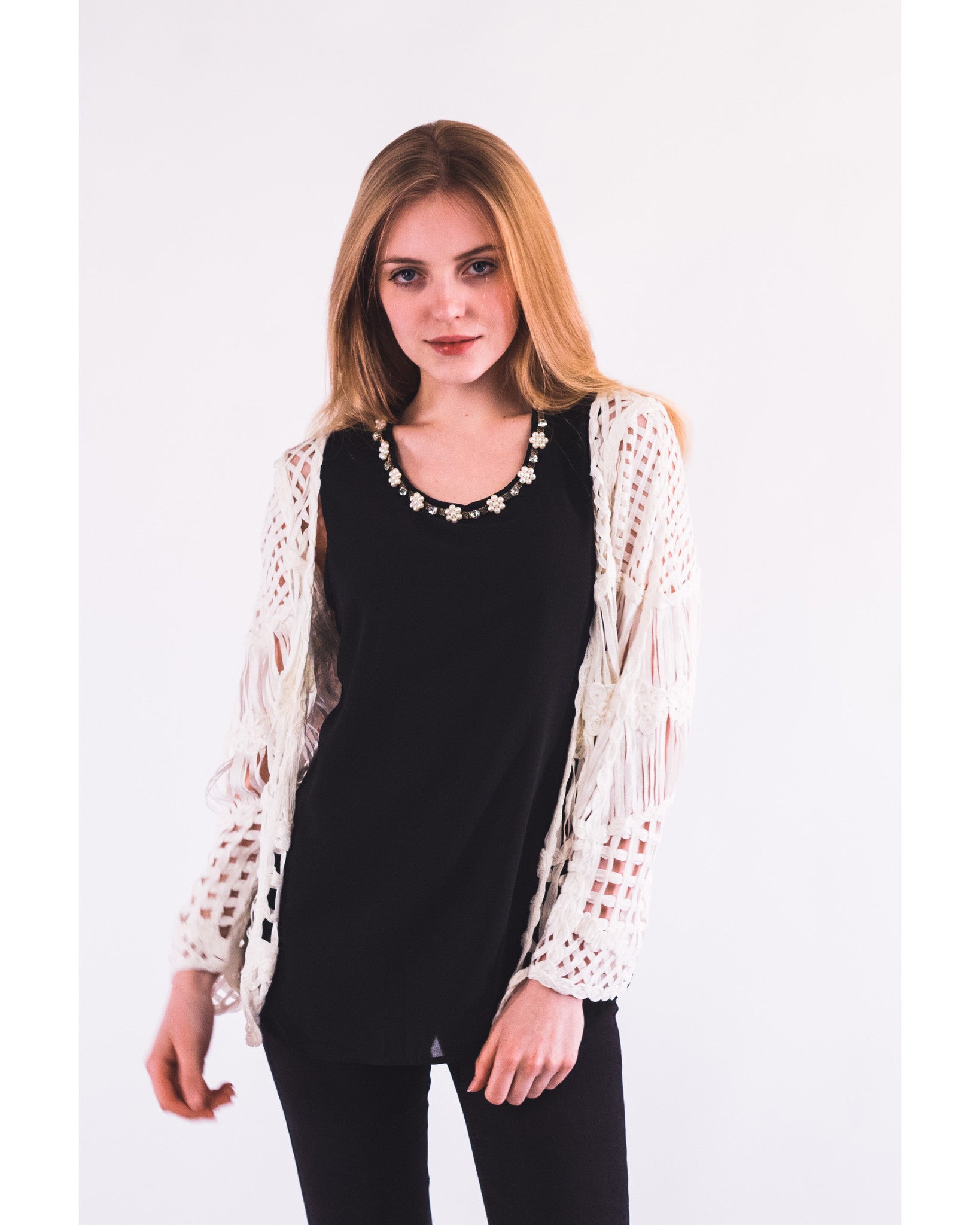 Olivia Row™ | White Floral Crochet Cardigan
