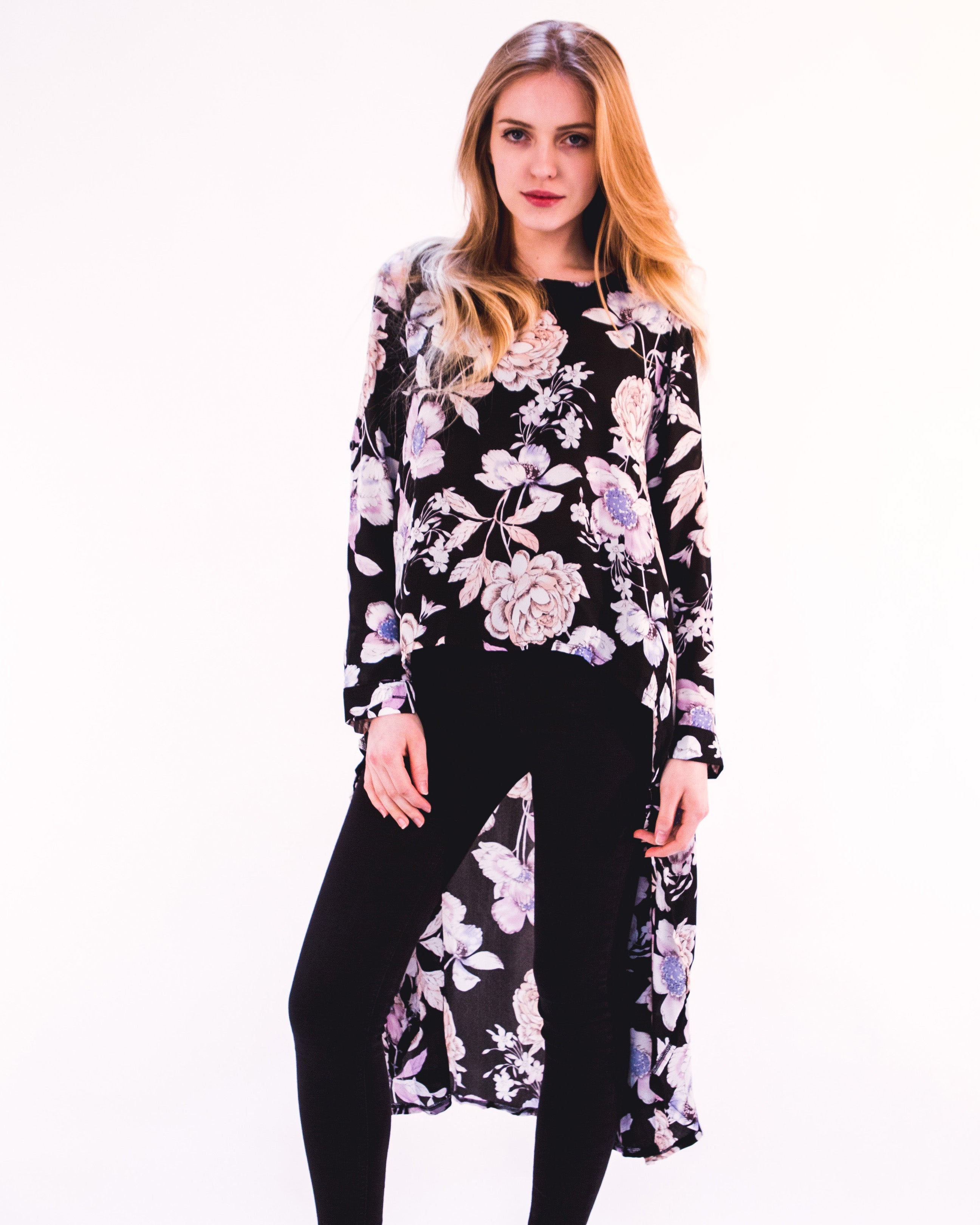 Olivia Row™ | Floral print swing dip hem shirt