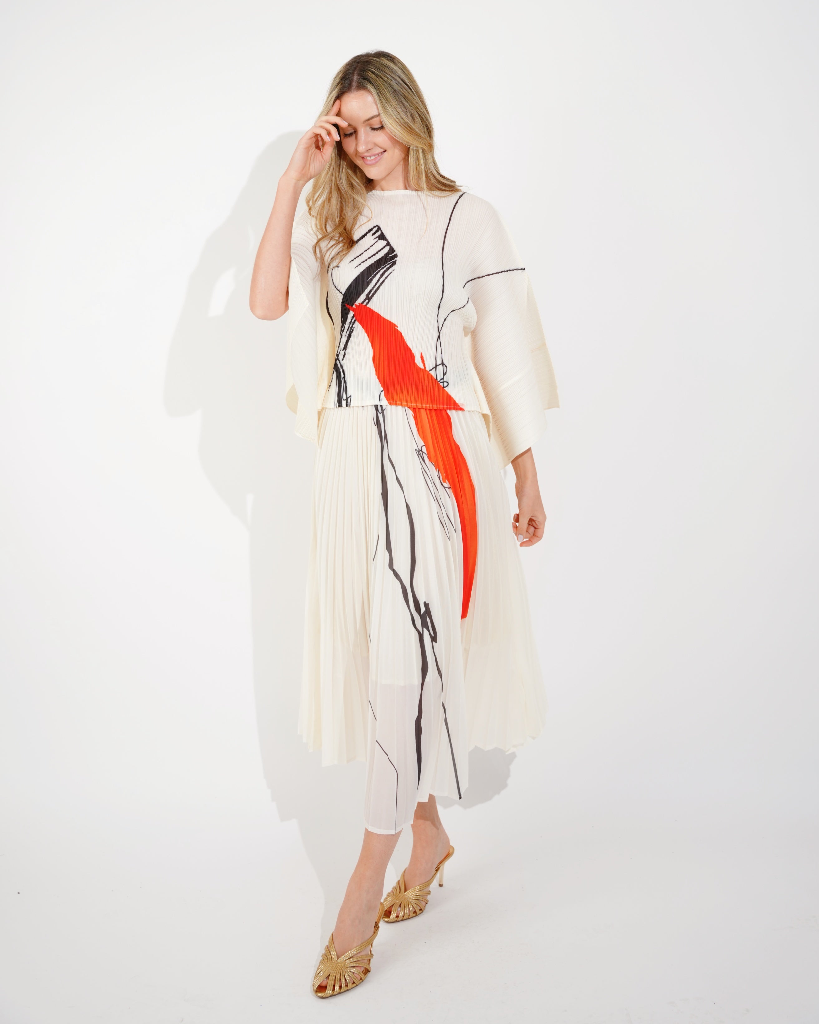Olivia Row™ | Full pleated Printed top and Midi skirt in White